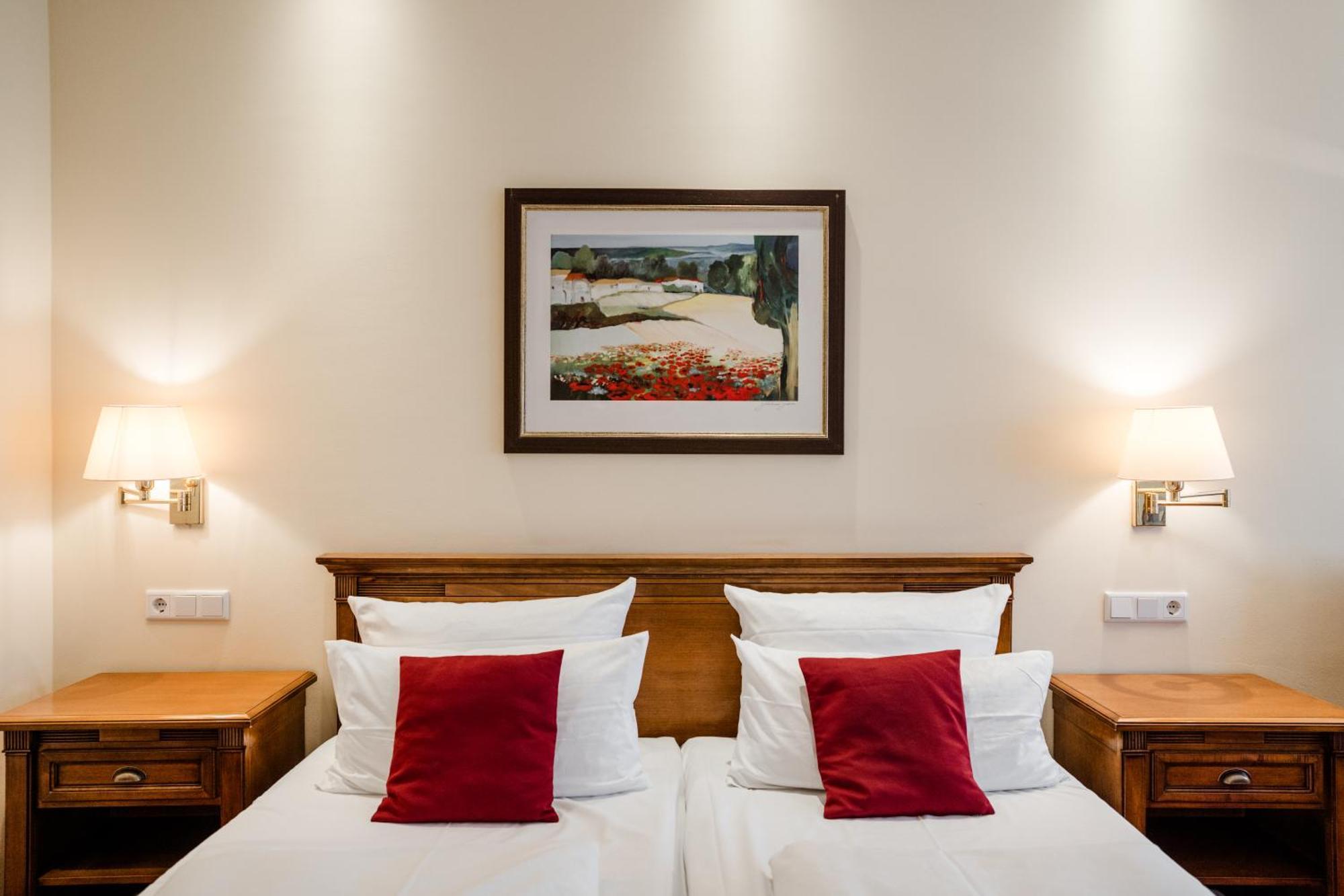Hotel Antoniushof Ruhstorf an der Rott Екстериор снимка