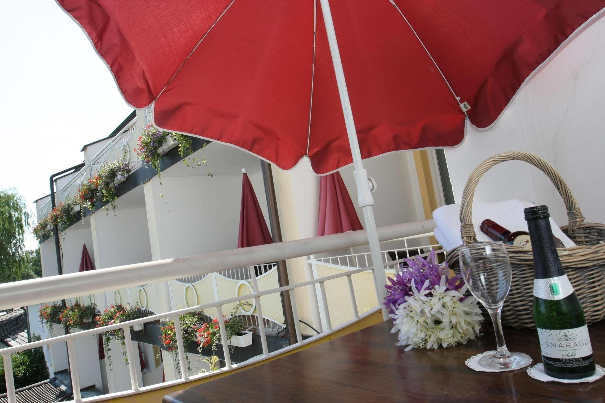 Hotel Antoniushof Ruhstorf an der Rott Екстериор снимка